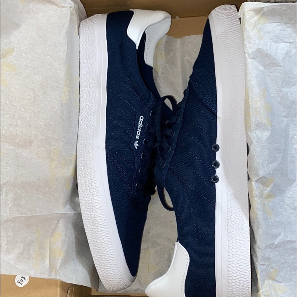 Brand new men adidas shoes size 11